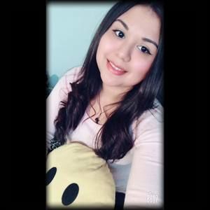 Meet your Posher, Daniela